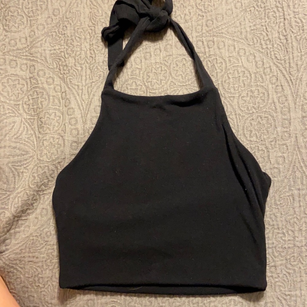 Black cropped halter top